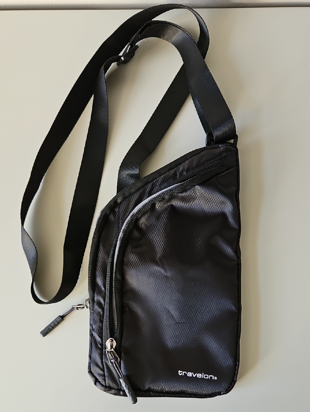 Travelon Slim Lightweight Crossbody Bag